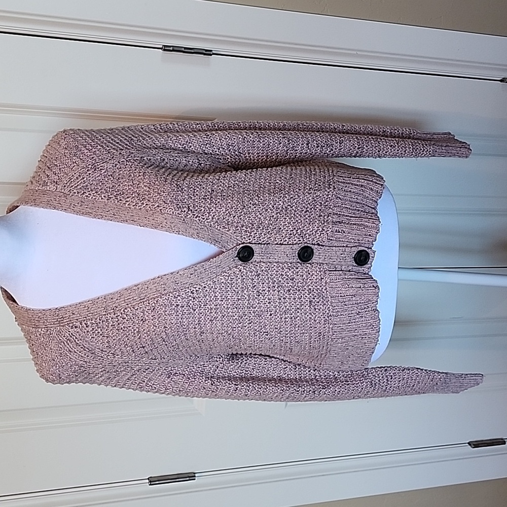 American Eagle Outfitters sweater